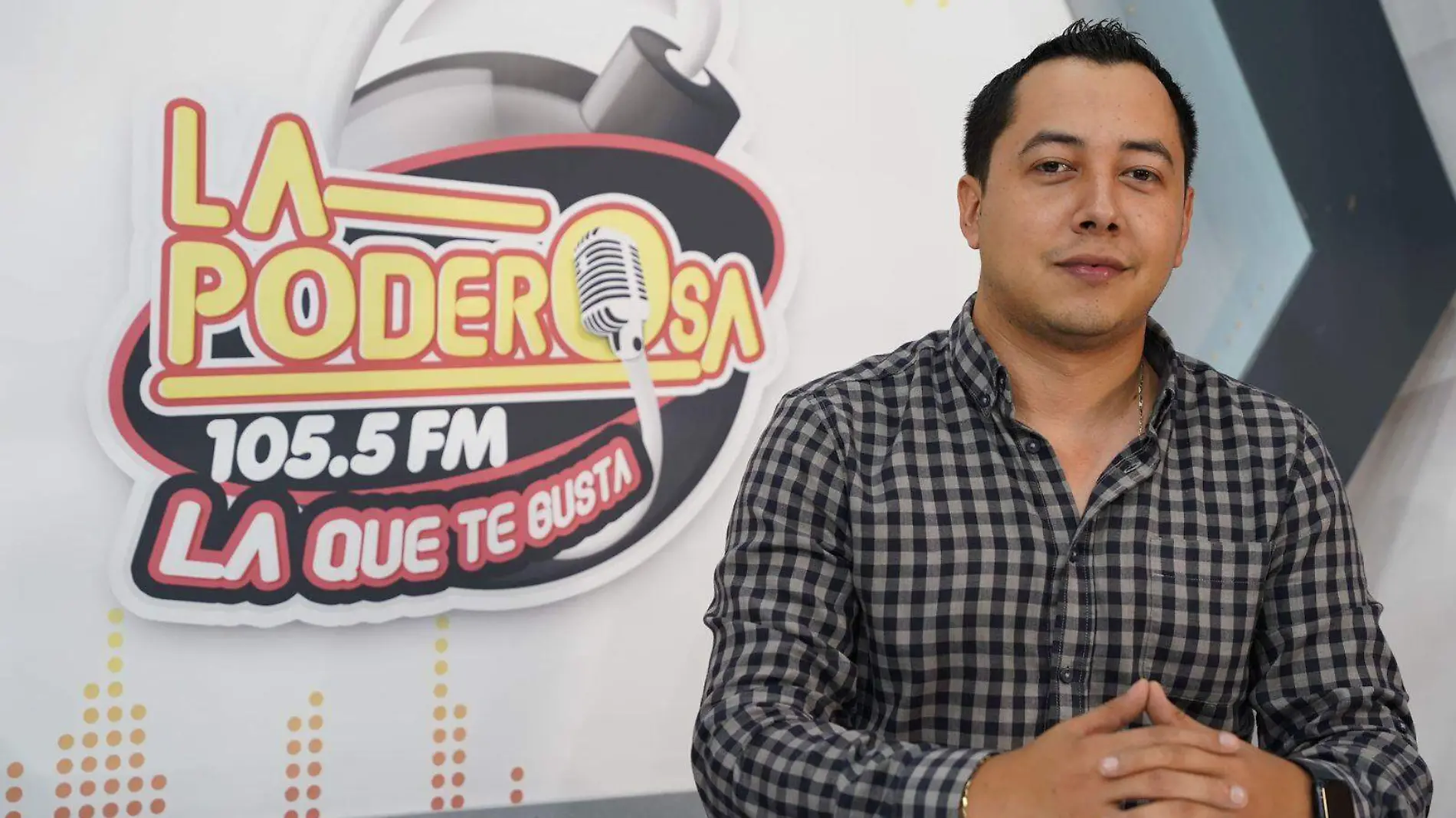 Mauricio Solís periodista